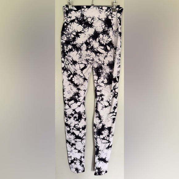 Lululemon Wunder Under HR Leggings - Picture 3 of 4